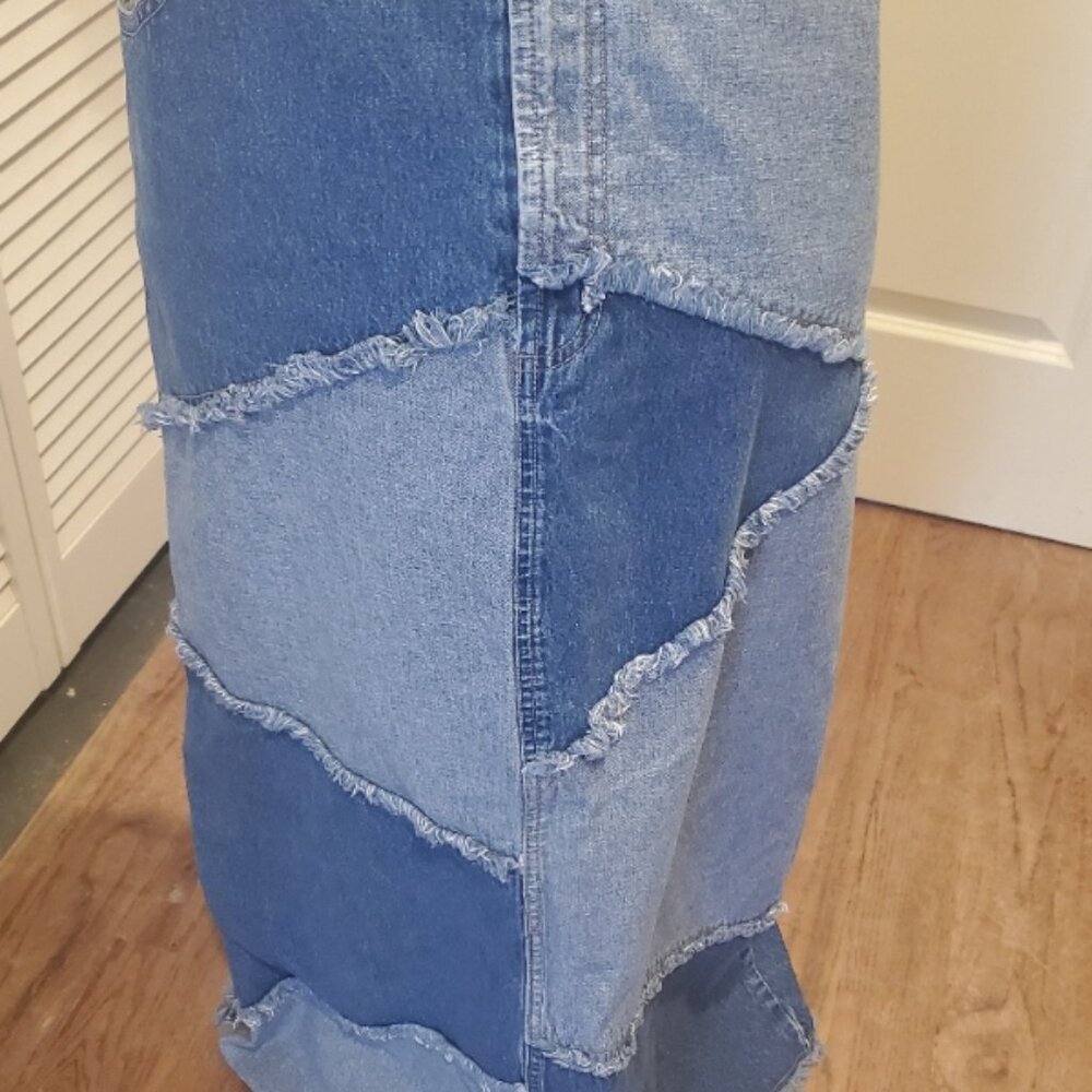 Vintage maxi patchwork denim skirt - Picture 4 of 8